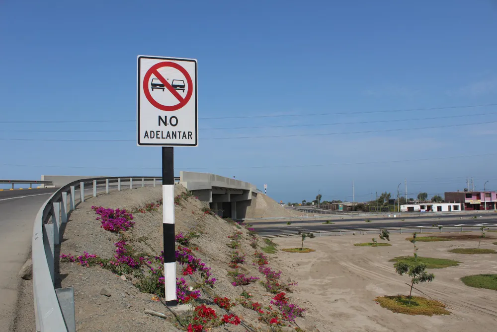 Señales reglamentarias