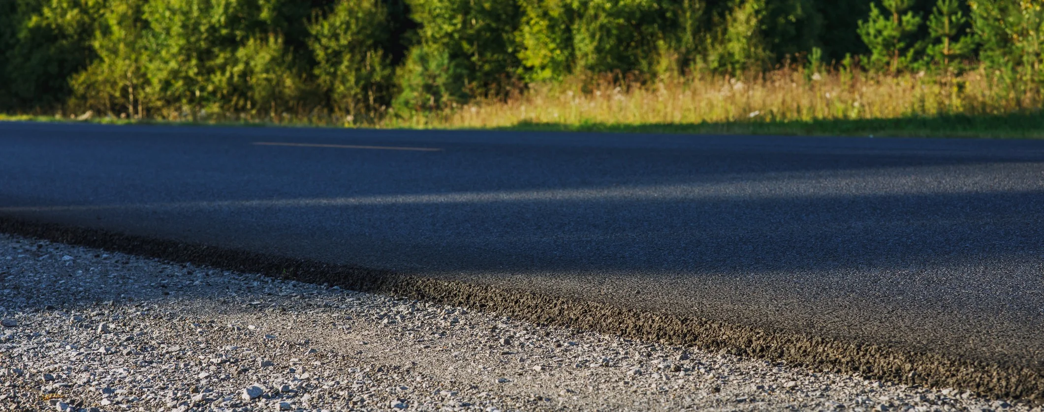 Asphalt emulsions