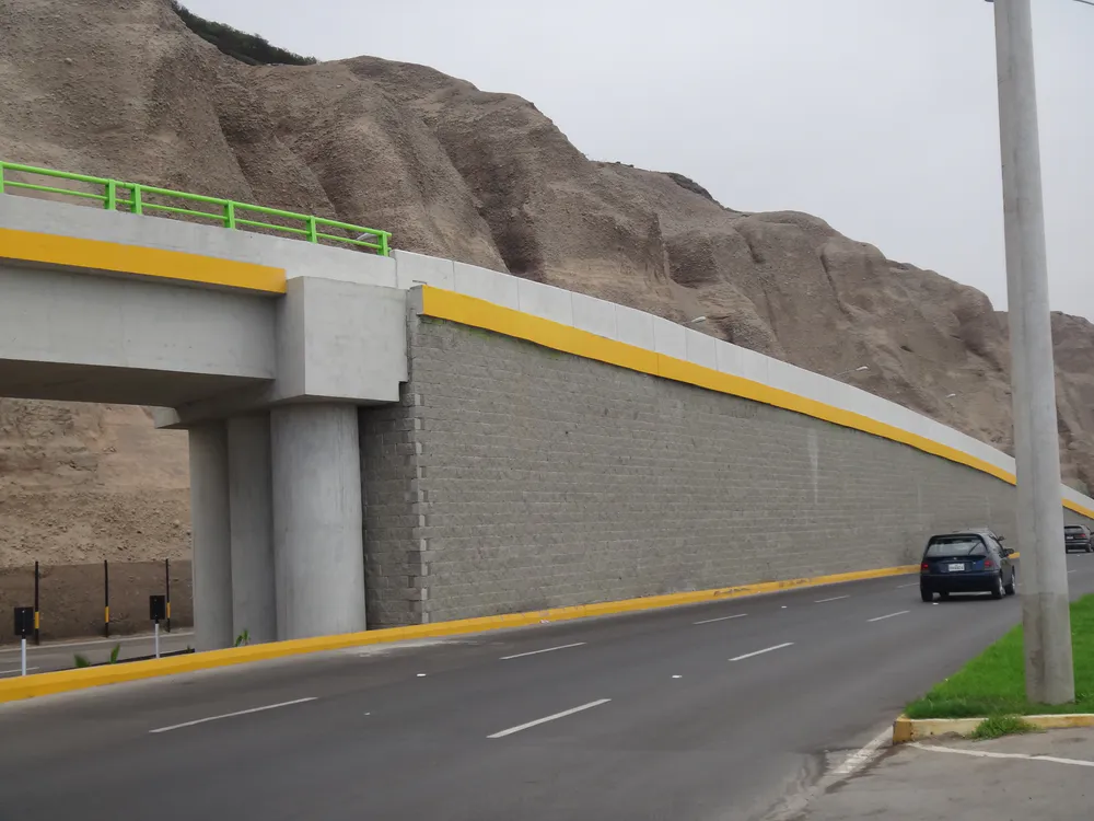 Av. Sucre Costa Verde, Lima, Perú