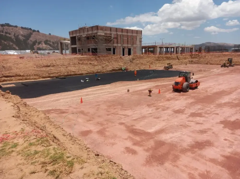  Mejoramiento de fundación del Hospital Lucio Aldazabal Pauca - Huancané, Puno, Perú.