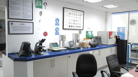 Laboratorio con la mejor implementación 